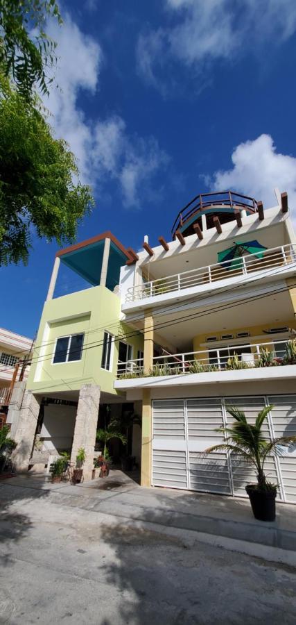 Layla Guesthouse ปัวร์โตโมเรลอส ภายนอก รูปภาพ
