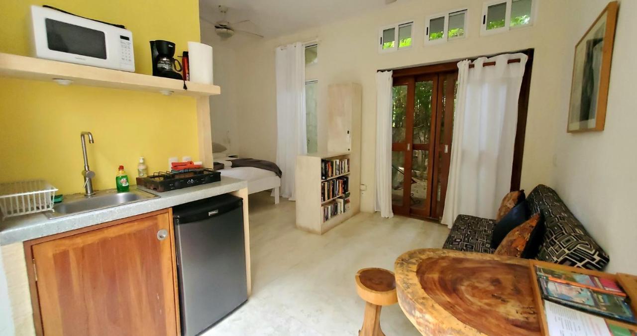Layla Guesthouse ปัวร์โตโมเรลอส ภายนอก รูปภาพ